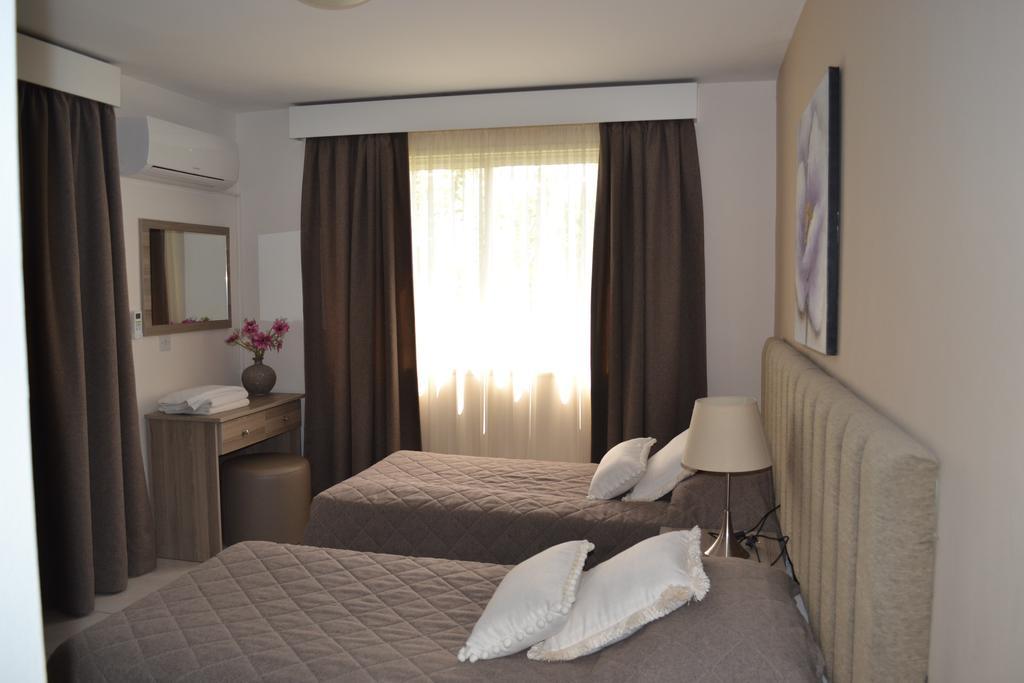 Marianna Hotel Apartments Лимасол Экстерьер фото